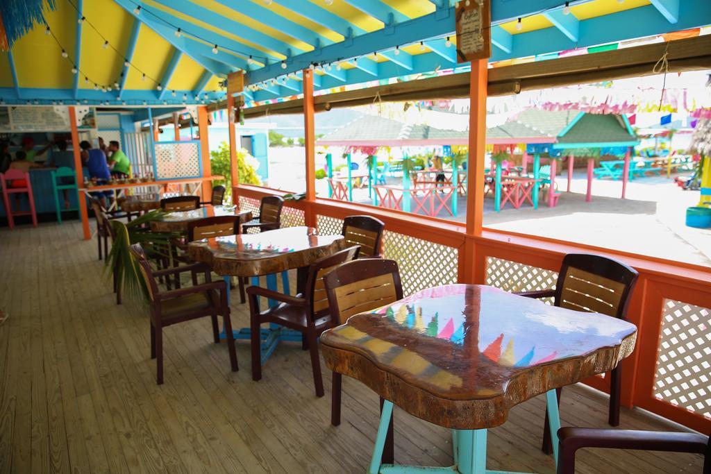 Graham'S Place Guanaja Exterior photo