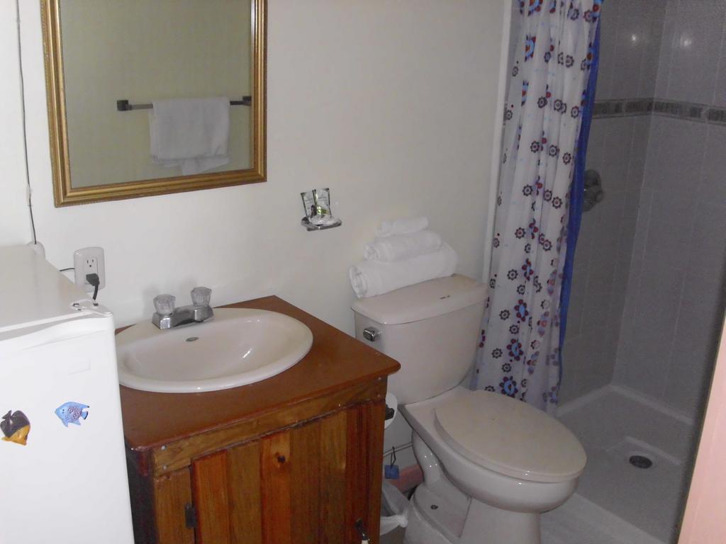 Graham'S Place Guanaja Room photo
