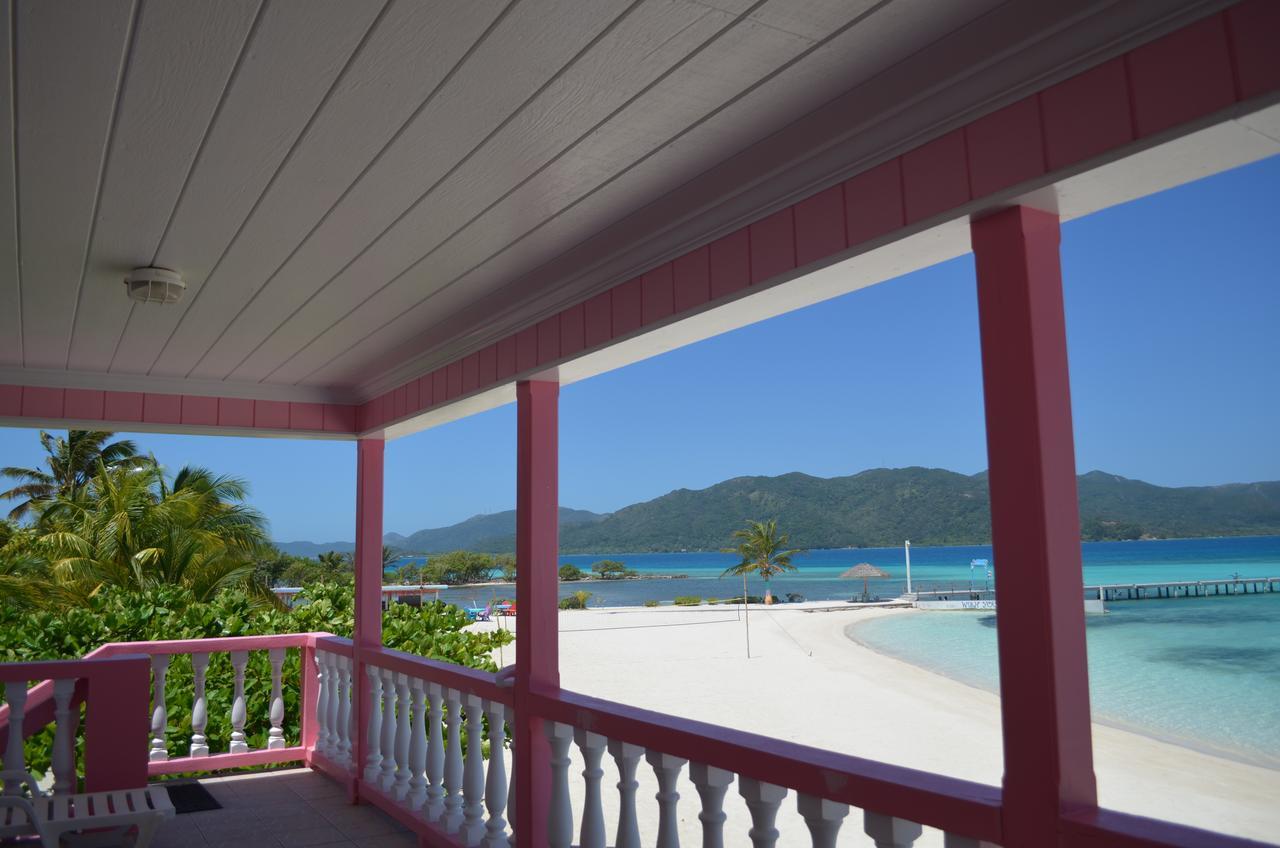 Graham'S Place Guanaja Exterior photo
